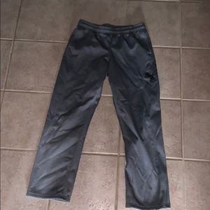 Gray under armour YXL pants !